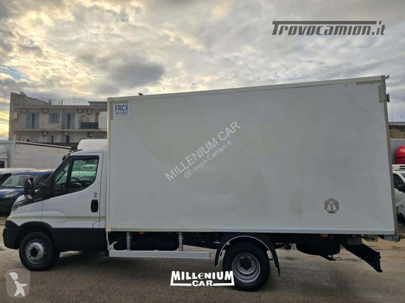 Furgoneta Iveco 60-15 TRASPORTO CARNI FRC 2027