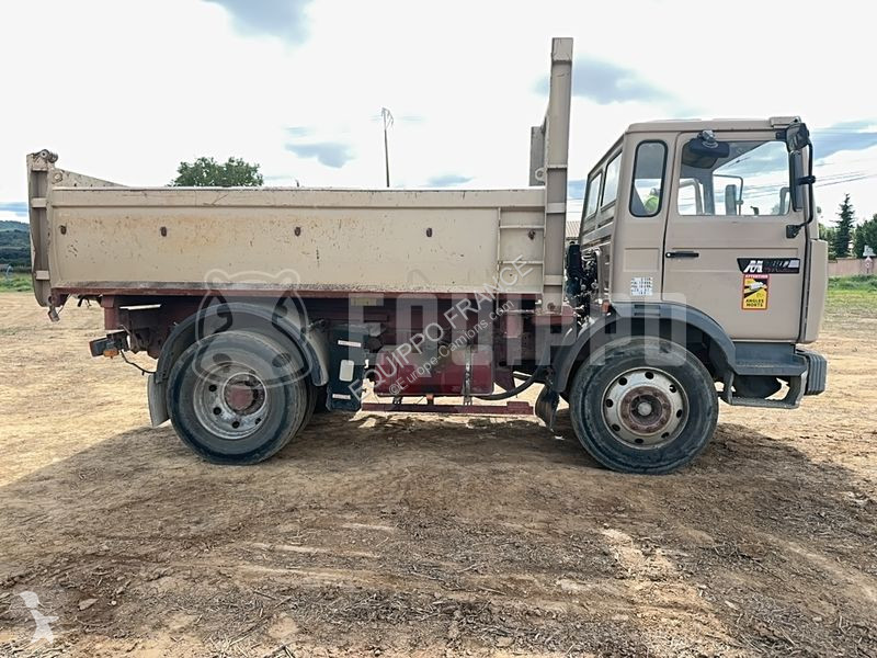 Camion Renault M180