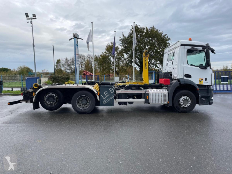شاحنة Mercedes  ACTROS 25.40
