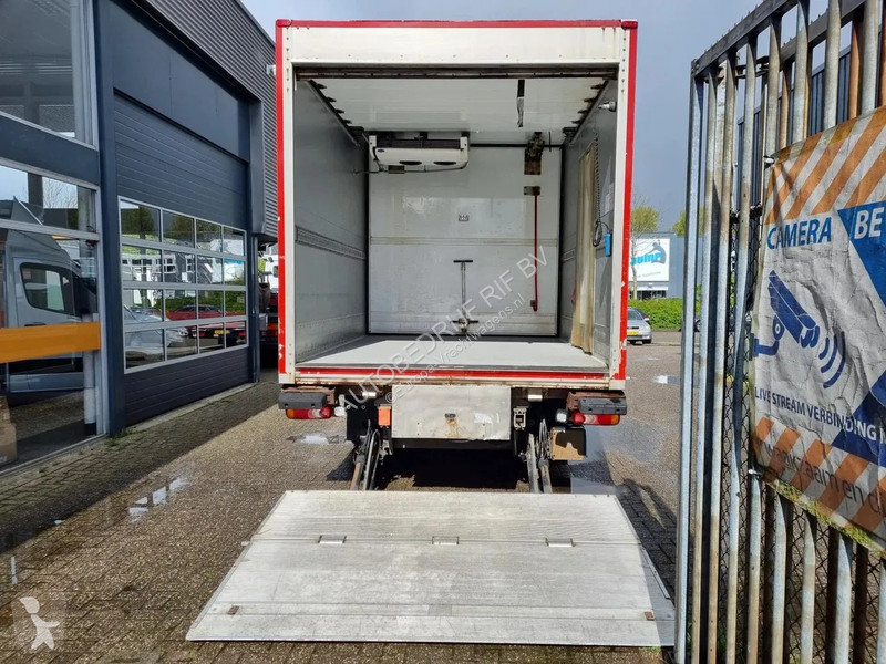 شاحنة Volvo 12240 Kuhlkoffer Carrier Supra 850...