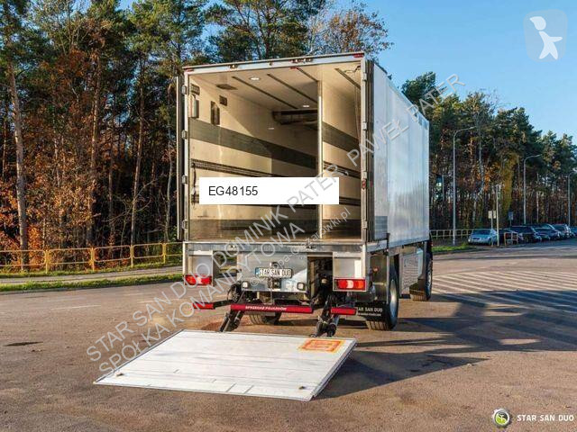 شاحنة Mercedes AROCS 1830 4x4 refrigerated camper
