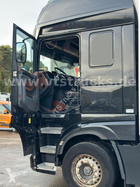 شاحنة DAF 530 4x2 Finkl 2.Stock Viehaufbau