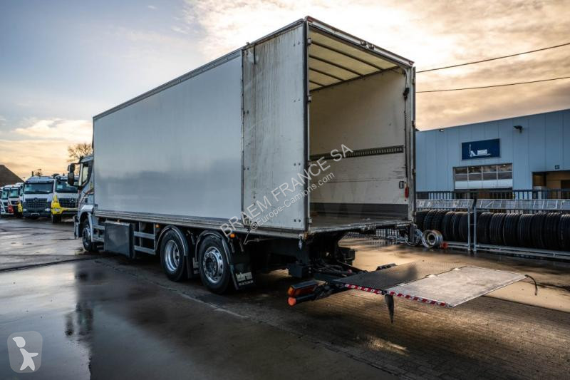 شاحنة Iveco  STRALIS 400 CNG +DHOLLANDIA