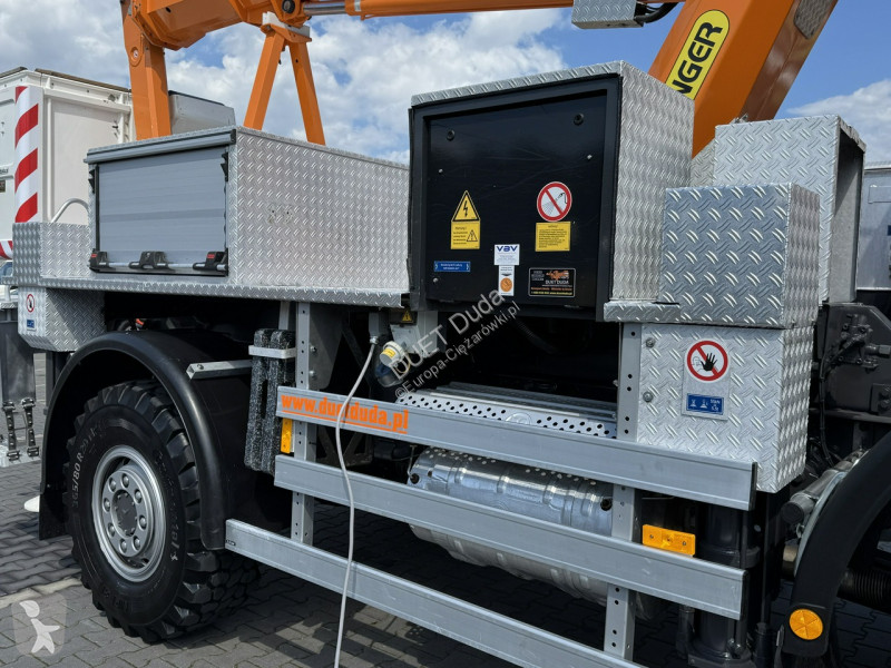 Camion Mercedes 718 E6 4x4 Zwyżka PALFINGER...