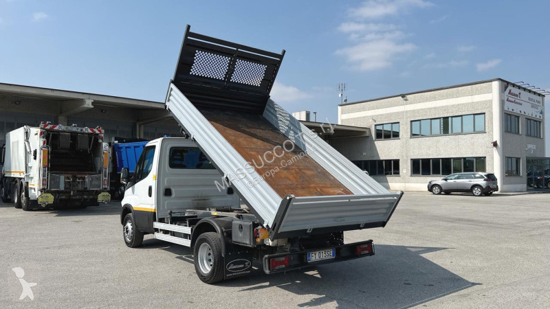 شاحنة Iveco 60-150 4X2