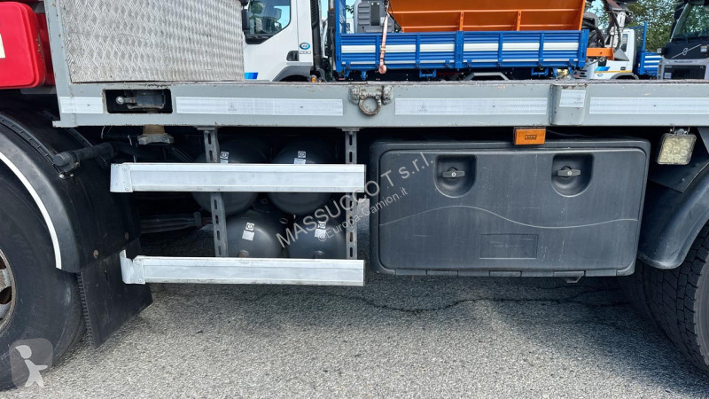 شاحنة Scania R480 8X2