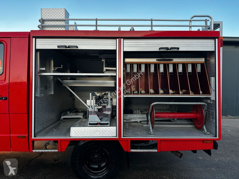 شاحنة Mercedes 4x2 Feuerwehr