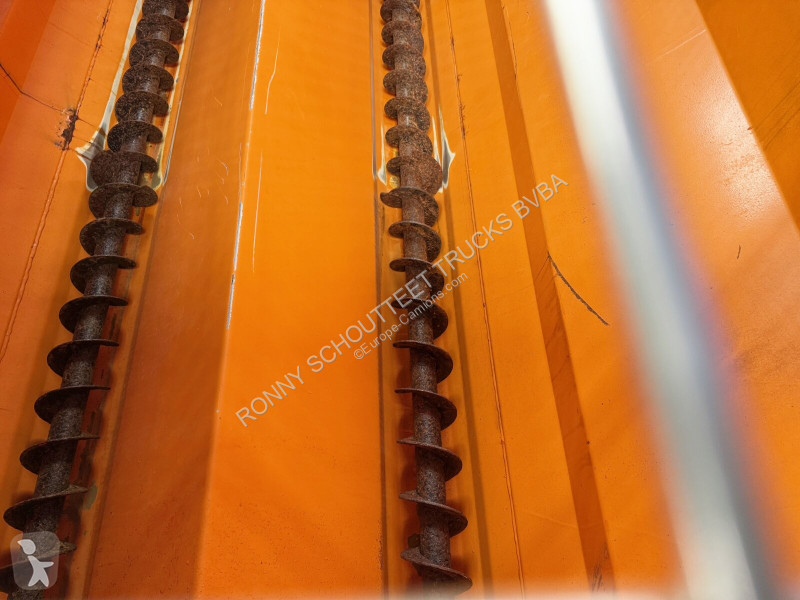 Équipements PL  4000 L TC Salzstreuer ca. 4m³...