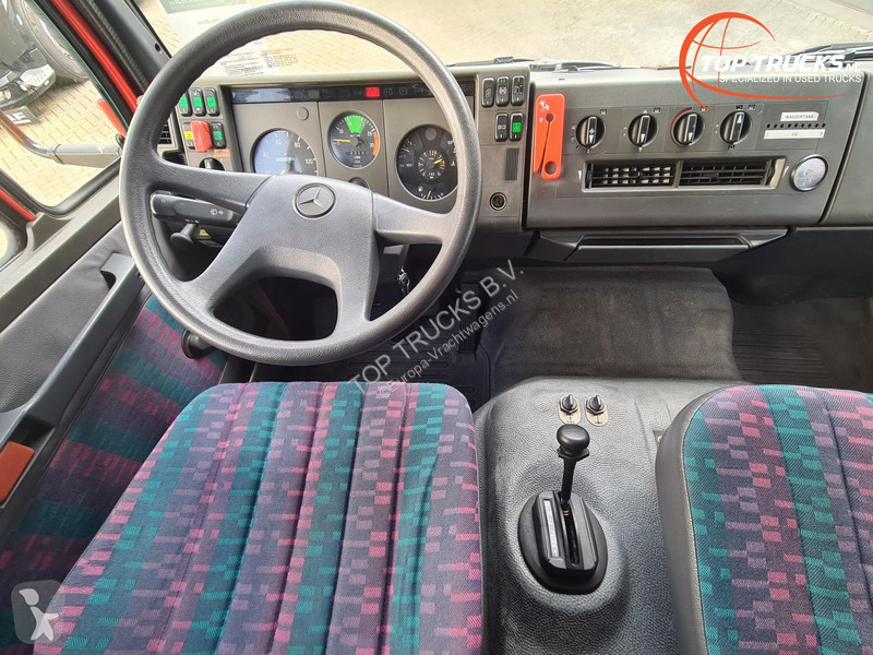 شاحنة Mercedes AF 4x4 - 1.800 ltr - 600 ltr...