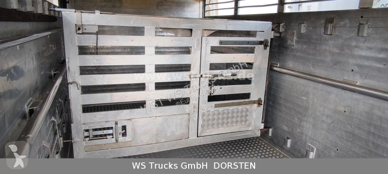 Camión Mercedes 1223 1 Stock Hohe Gitter...