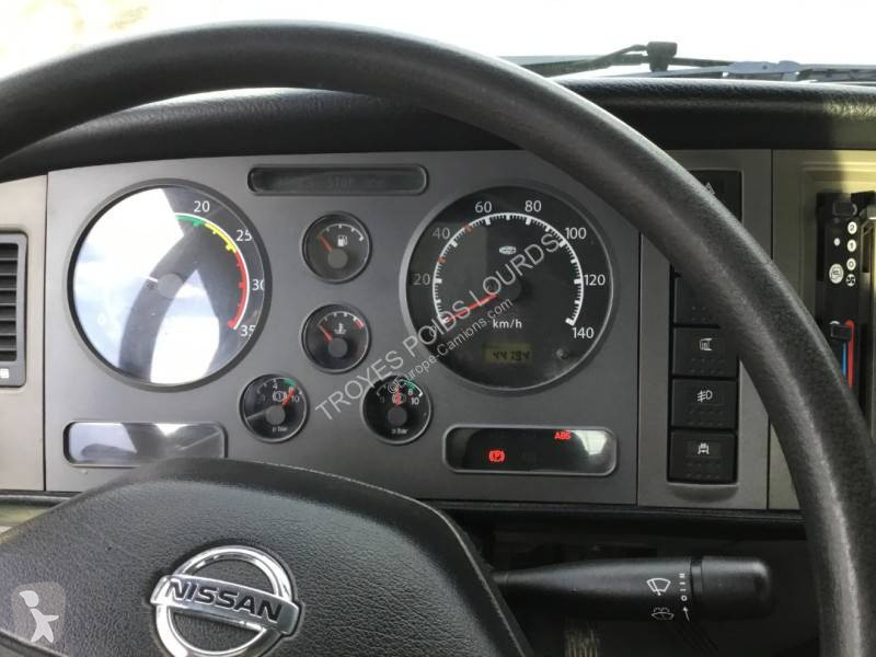 شاحنة Nissan