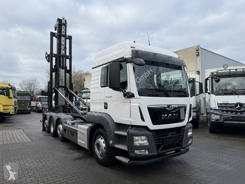 شاحنة MAN TGS 35.420 8X2-6 Haken/ Silo M-TEC...