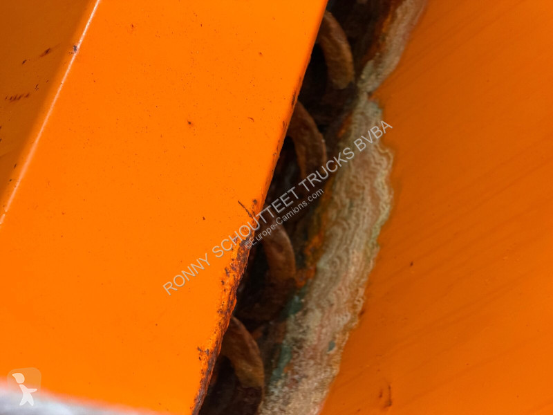 آلة لصيانة الطرق  SH 3301 Salzstreuer ca. 4m³...