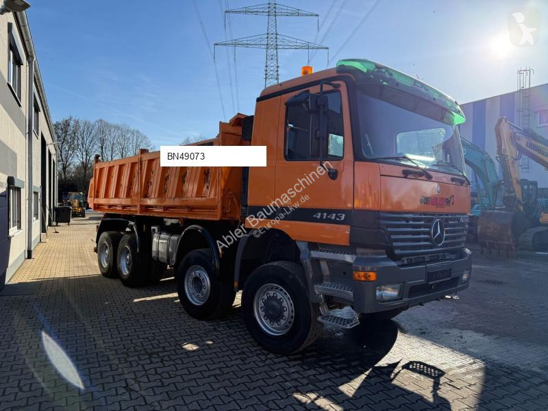 شاحنة Mercedes 4143