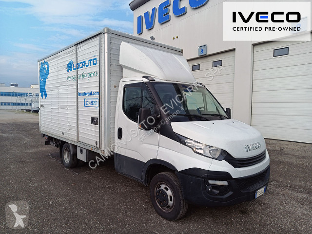 Véhicule utilitaire Iveco IVECO DAILY 35C14 BOX...