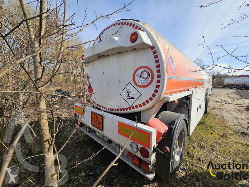 Kamión Volvo 420