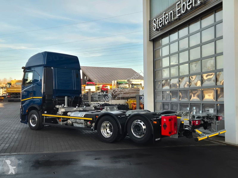 شاحنة Iveco AS260S50Y/FS CM 6x2-4 BDF...