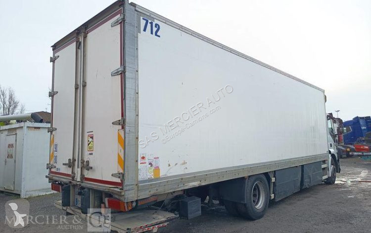 شاحنة Iveco