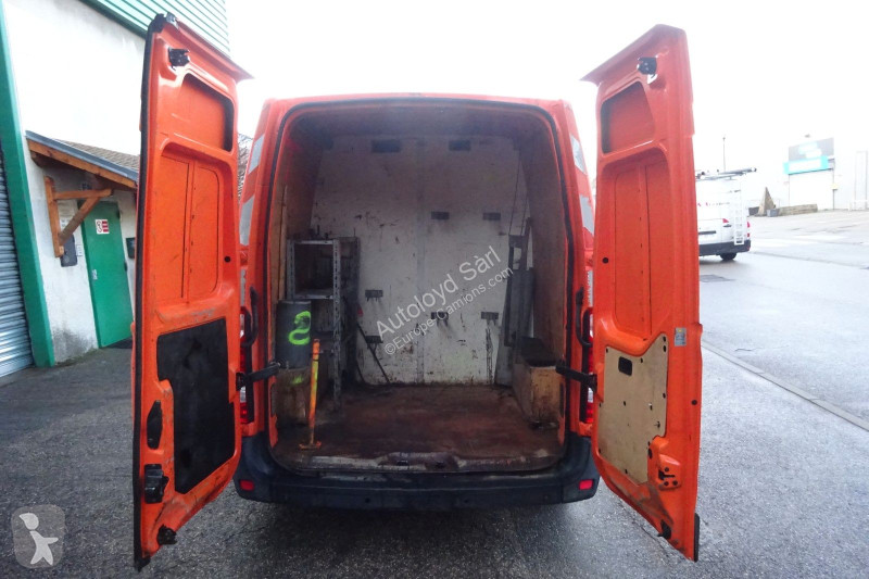 عربة نفعية Renault MASTER 2,3 dCi 125 L2H2