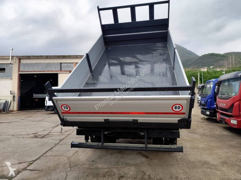 شاحنة Iveco