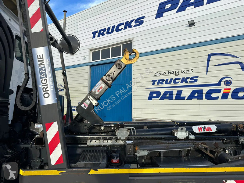 شاحنة Renault C430 portacontenedor de gancho