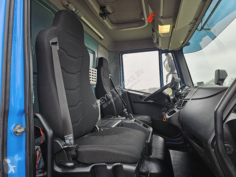 شاحنة Iveco 75E18 EUROCARGO THERMOKING LIFT A/C