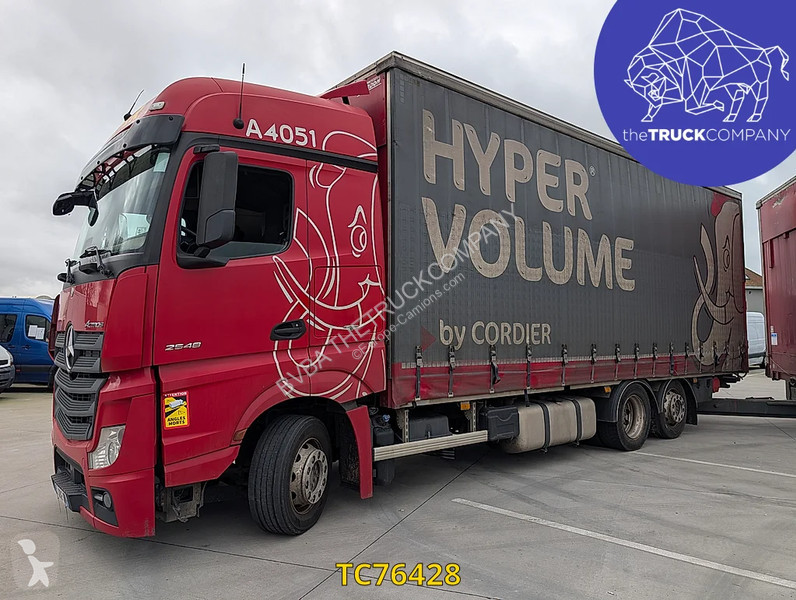 Camion Mercedes 2548