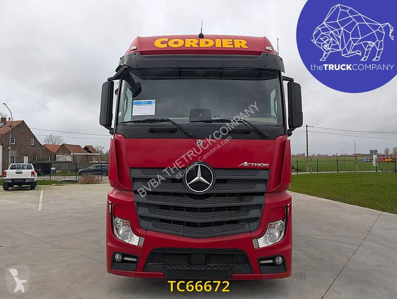 شاحنة Mercedes 2548