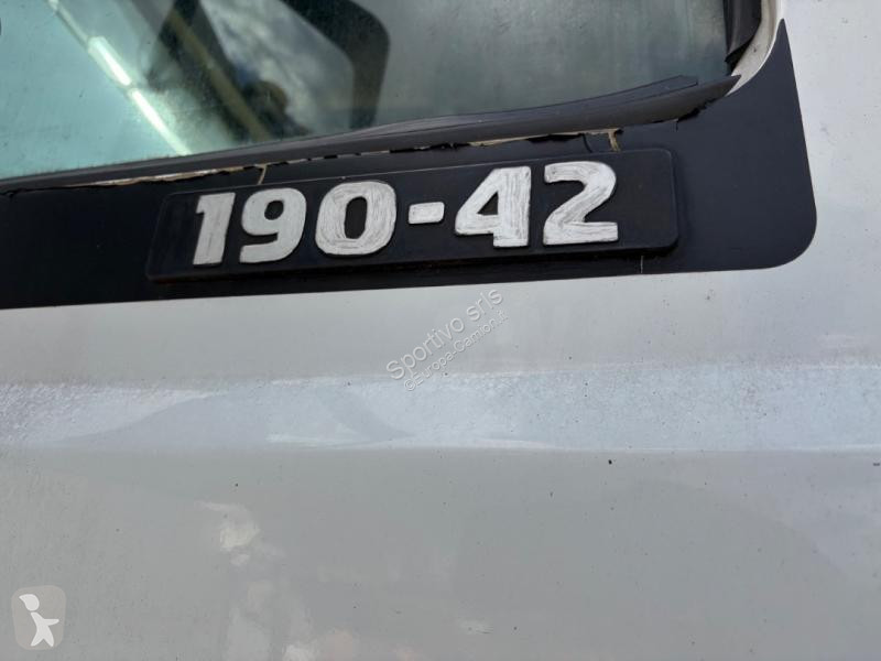 Lastbil Iveco 190-42