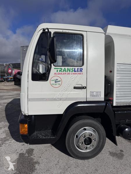 Camión MAN 9224