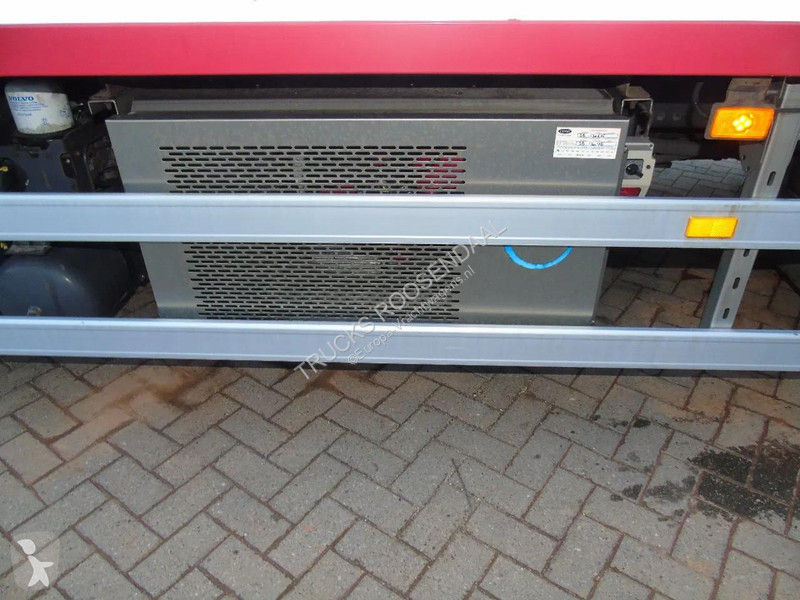 شاحنة Volvo 460 + TRS COOLING + LIFT + EURO 6
