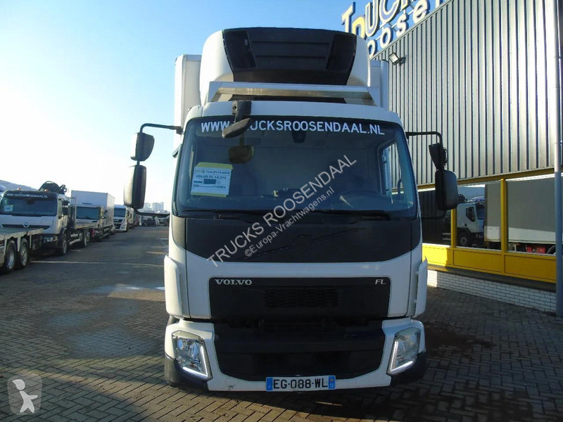 شاحنة Volvo 14.210 + ATP/FRC + CARRIER + LIFT +...