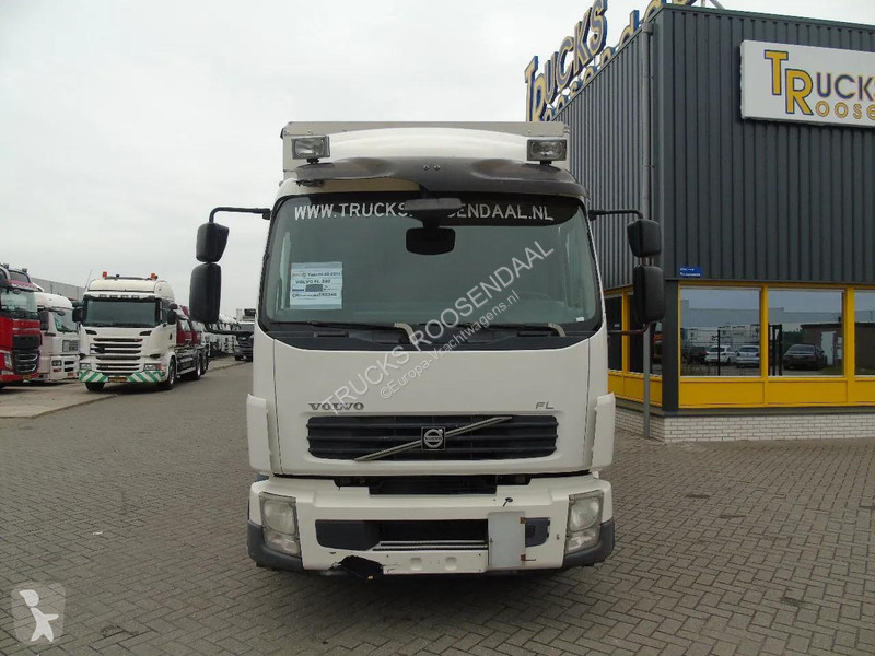شاحنة Volvo FL 240 + 12t + euro 5 + lift