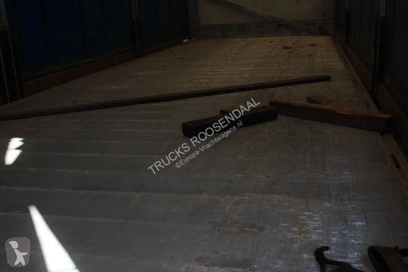 شاحنة MAN 8.210 + TRAILER + SLEEPCAB COMBI