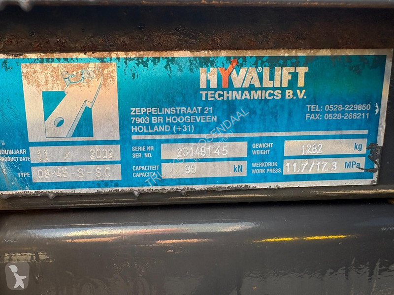 شاحنة Mercedes 1218 + HYVALIFT HOOK LIFTER...