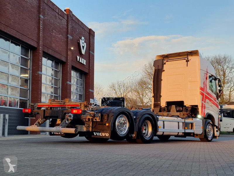 شاحنة Volvo 13460 Globetrotter 6x2*4 - BDF - I...