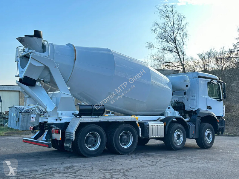 شاحنة Mercedes 3743 Mercedes-Benz 5 3743 8X4 /...