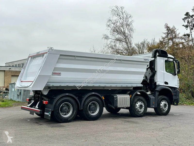 شاحنة Mercedes 4145 Mercedes-Benz  5 4145 8X4...