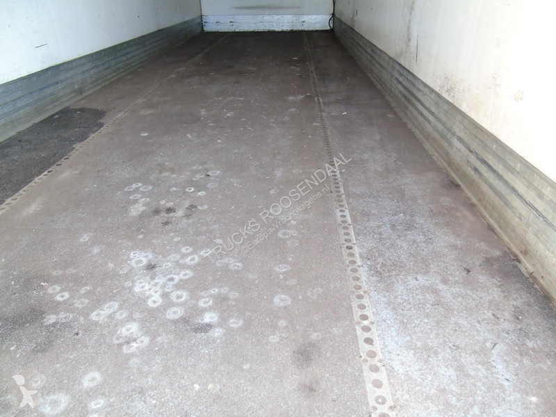 شاحنة MAN 12.250 + euro 6 + lift + iso box
