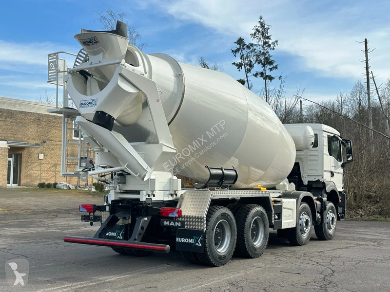 شاحنة MAN TGS MAN TGS 8x4 /Euro6e Euromix EM 12 R
