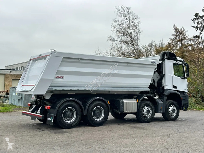 شاحنة Mercedes 4145 Mercedes-Benz  5 4145 8X4...