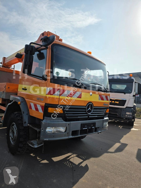 شاحنة Mercedes 1318 /4X4 ALLRAD/Isolatin/23m...
