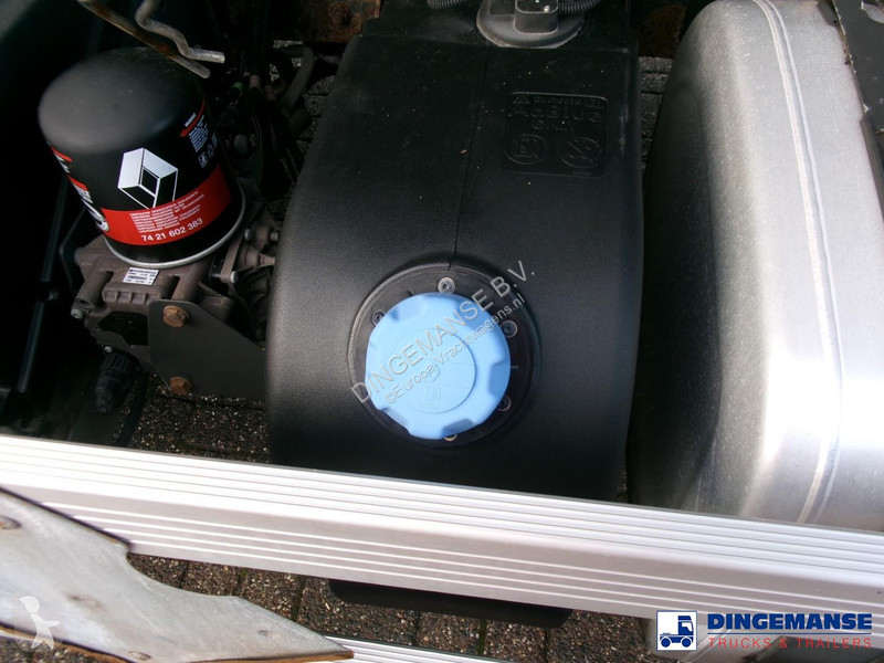 شاحنة Renault 270 dxi 4x2 fuel tank 13.6 m3 / 4...