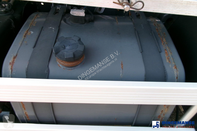 شاحنة Renault 270 4x2 fuel tank 13.7 m3 / 4 comp