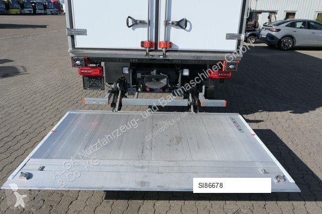 شاحنة DAF XD 370 FA 4x2, Thermo King T-800R,...