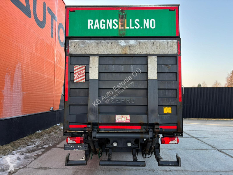 شاحنة Scania P 320 4x2 BOX =7515 mm