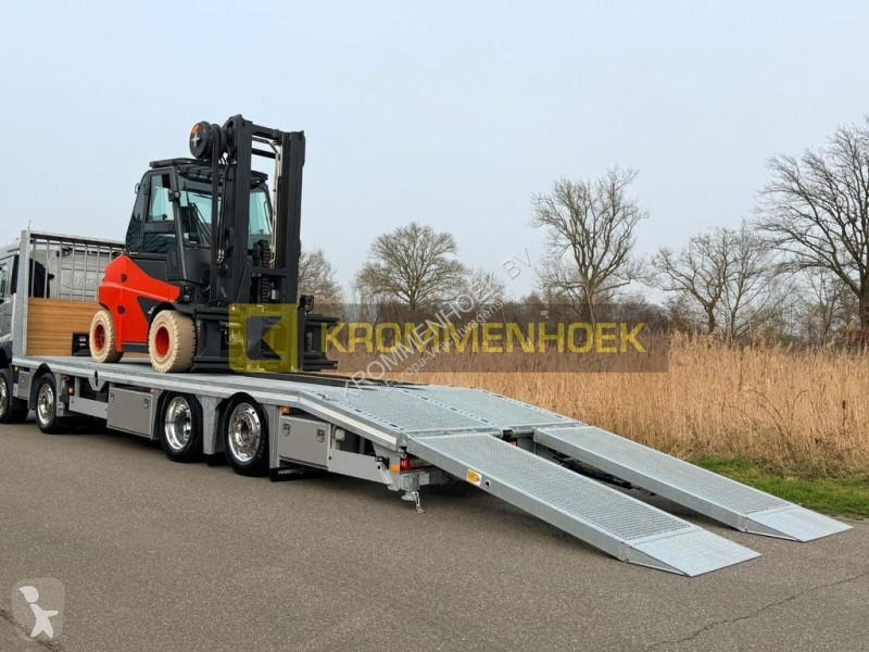 شاحنة Volvo FM 500 8x2 Machine transporter | New