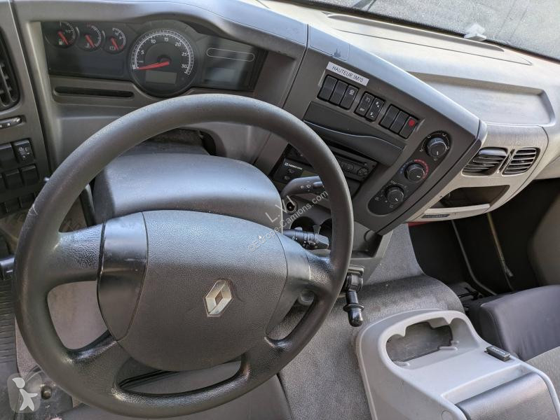 شاحنة Renault 220 DXI Frigo 4x2
