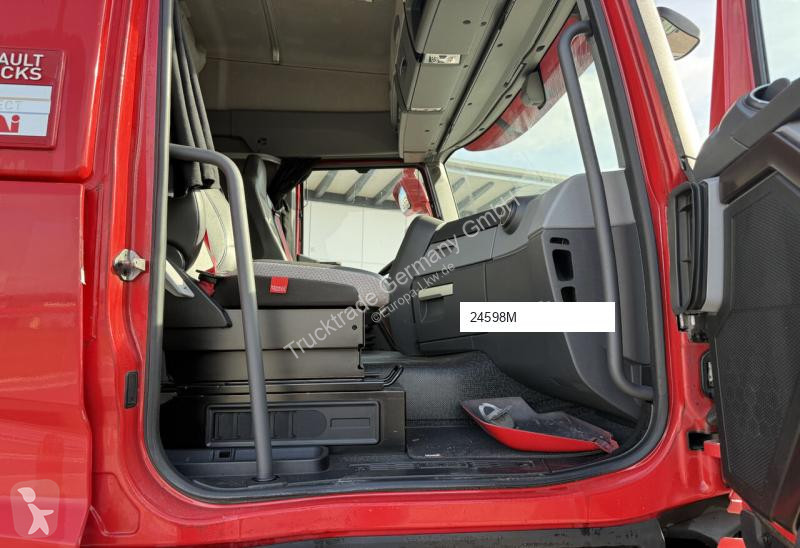 شاحنة Renault 586 T 460