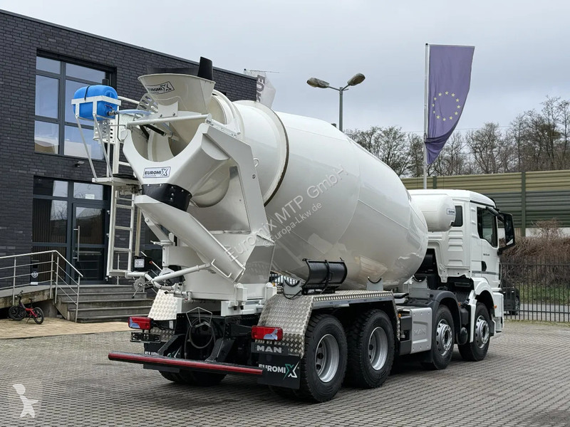 شاحنة MAN TGS TGS 8x4 / Euromix MTP EM 10 L